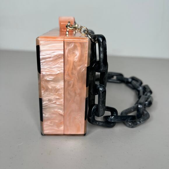 Tuckernuck Pink Leopard Printed Acrylic Case Chain Bag Purse - Picture 3 of 9